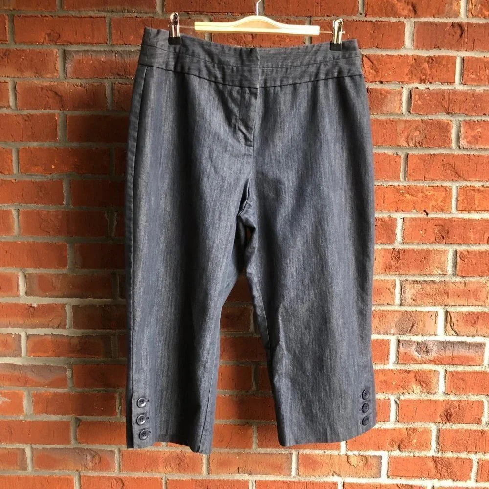Harve' Bernard Stretch Capri Button Leg Pants - Size 10‎